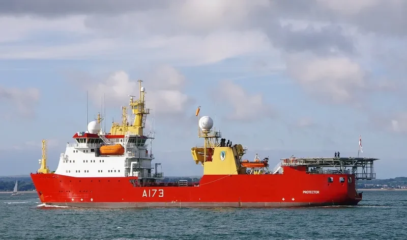HMS PROTECTOR General Cargo IMO 9233997 photo 2