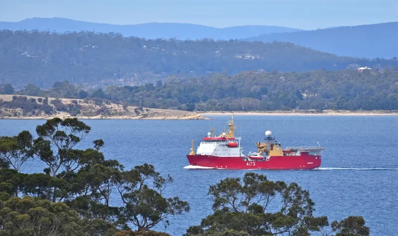 HMS PROTECTOR General Cargo IMO 9233997 photo 10