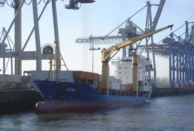 CELINA Container Ship IMO 9235373 photo 6