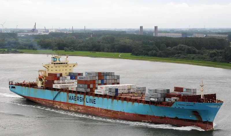 MAERSK GIRONDE Container Ship IMO 9235555 photo 4