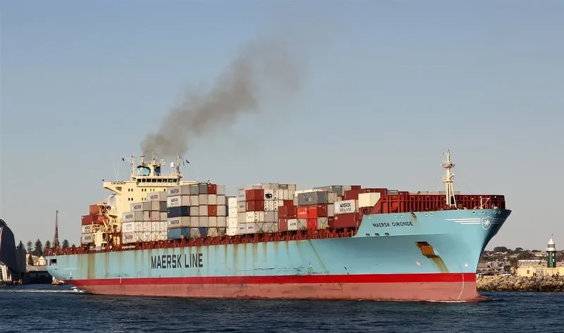 MAERSK GIRONDE Container Ship IMO 9235555 photo 8
