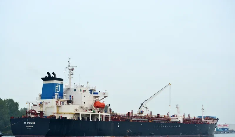 CAESAR Tanker IMO 9235696 photo 8
