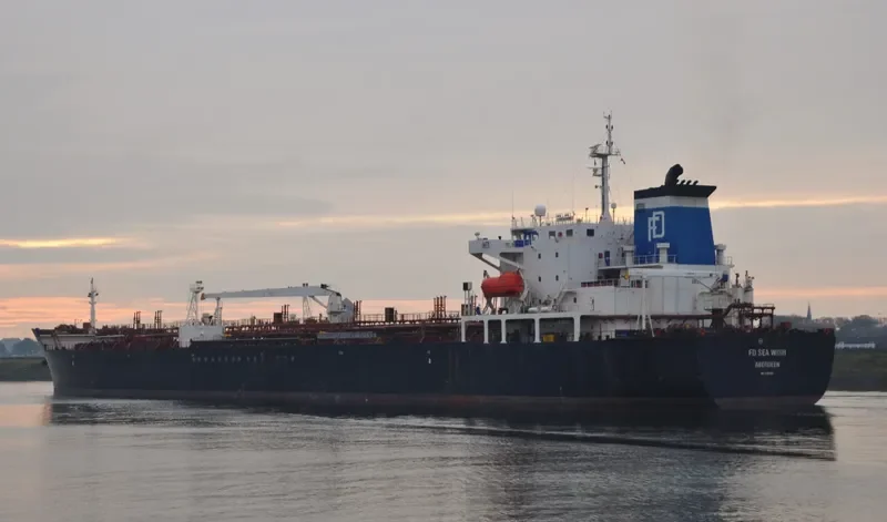 CAESAR Tanker IMO 9235696 photo 10