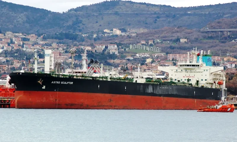 ASTRO SCULPTOR Tanker IMO 9235713 photo 3