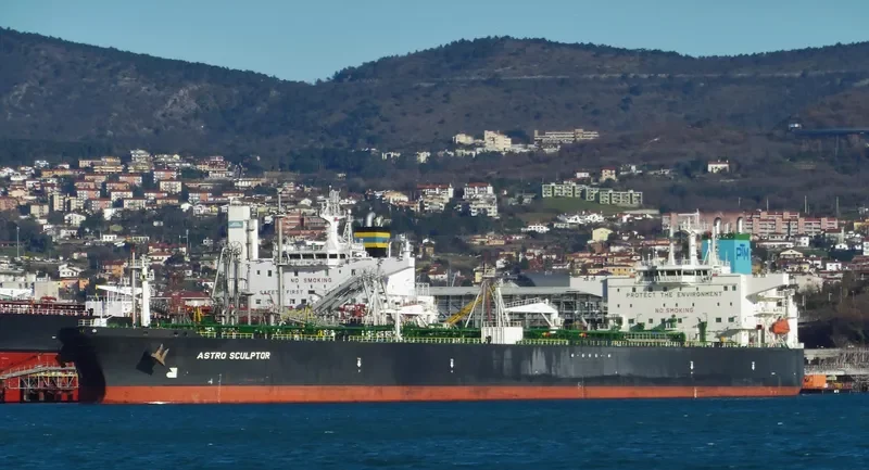 ASTRO SCULPTOR Tanker IMO 9235713 photo 8