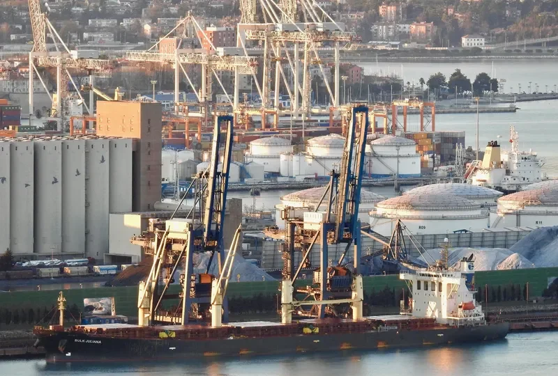 ELLIE M Bulk Carrier IMO 9235854 photo 5