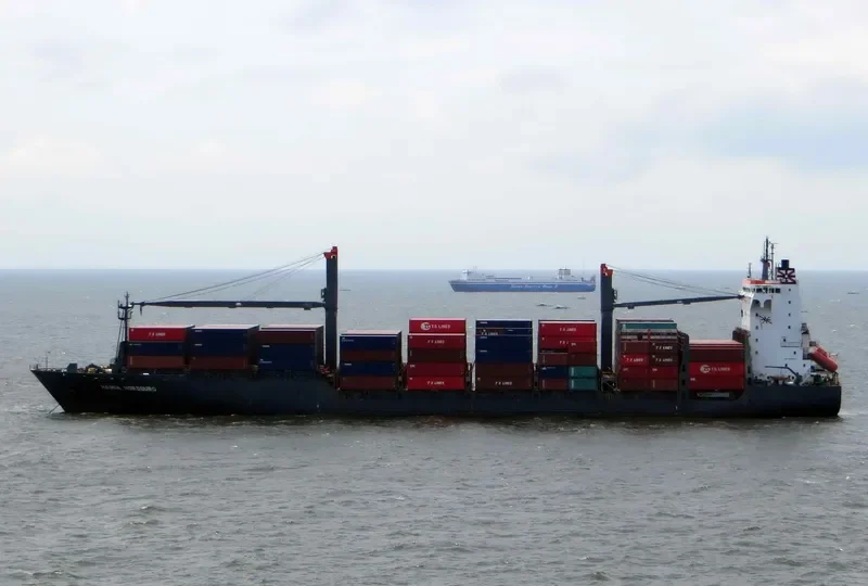 MSC MAKOTO II Container Ship IMO 9236212 photo 4