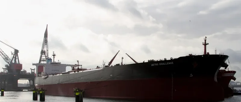 LIGERA Tanker IMO 9237072 photo 10