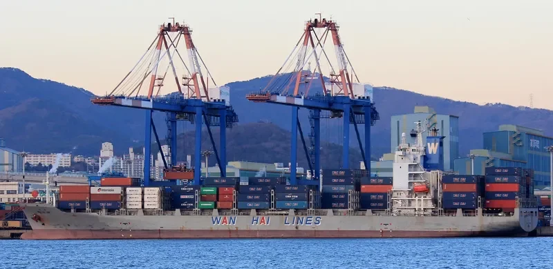 WAN HAI 306 Container Ship IMO 9237084