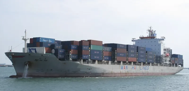 WAN HAI 306 Container Ship IMO 9237084 photo 2