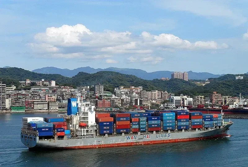 WAN HAI 306 Container Ship IMO 9237084 photo 4