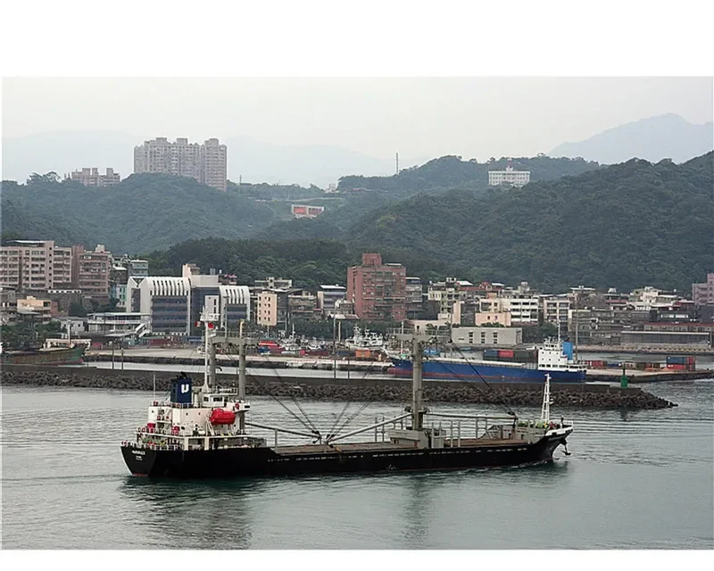 TORONEOS General Cargo IMO 9237400 photo 4