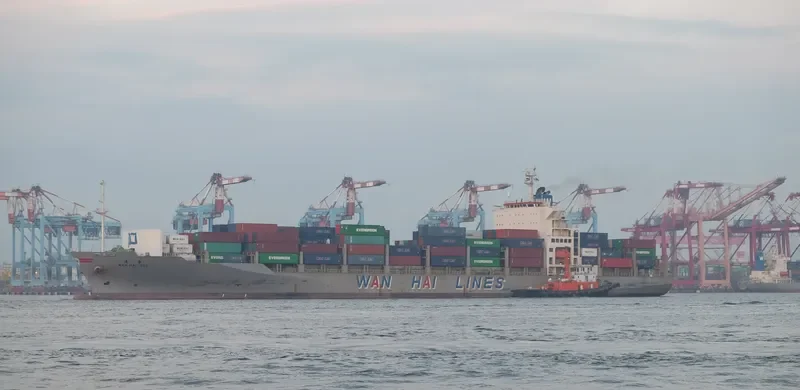 WAN HAI 301 Container Ship IMO 9238155 photo 8