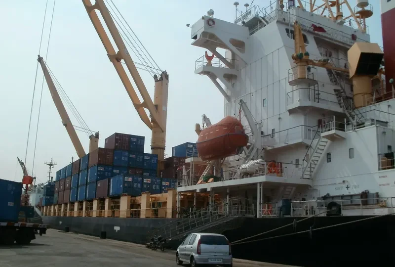 KOTA HARUM Container Ship IMO 9238636 photo 8