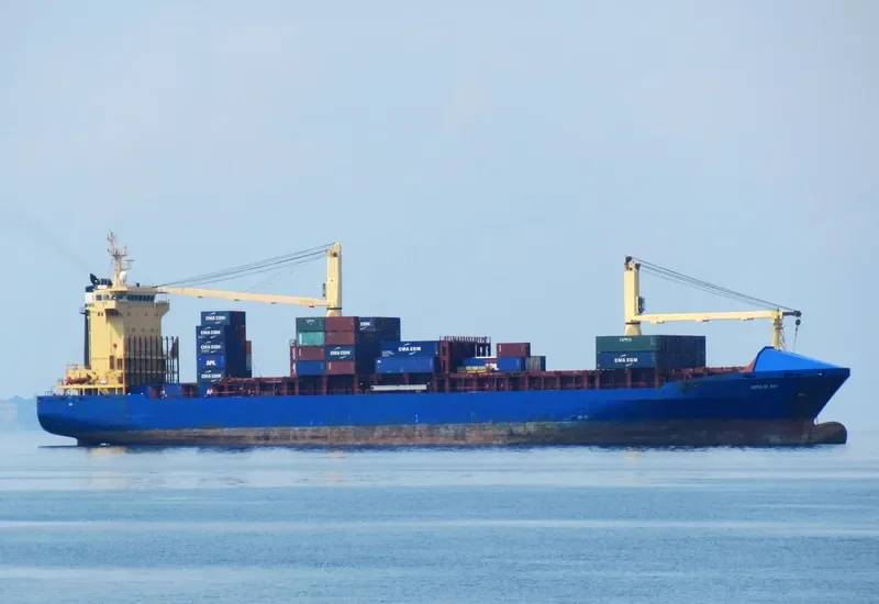 REPULSE BAY Container Ship IMO 9238698 photo 5