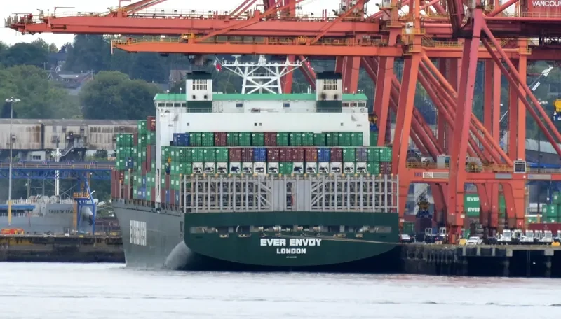 EVER ENVOY Container Ship IMO 9241308 photo 10