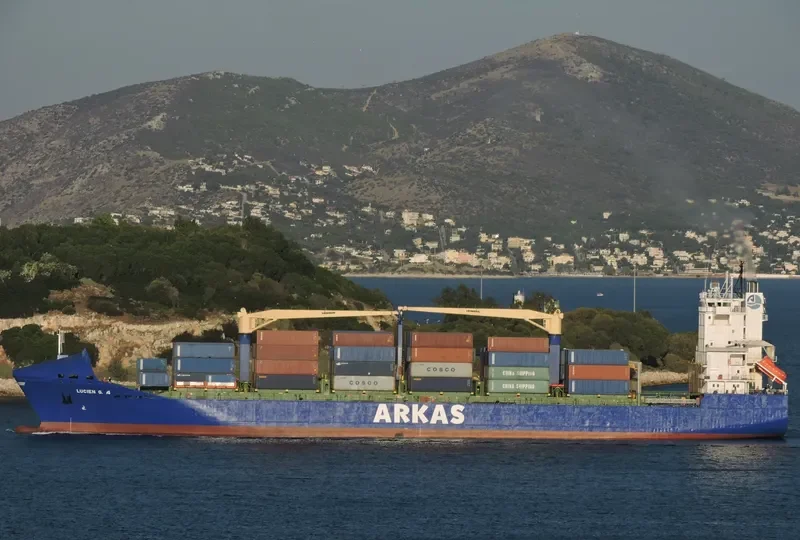 LUCIEN G.A Container Ship IMO 9242297 photo 6
