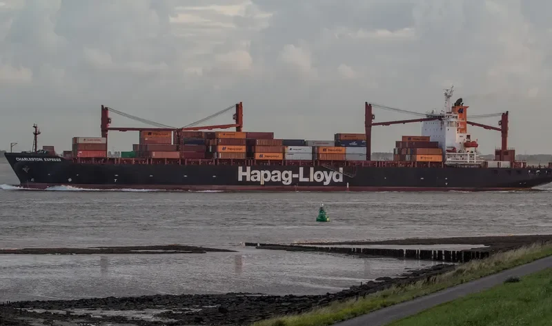 VELIKA EXPRESS Container Ship IMO 9243162 photo 5