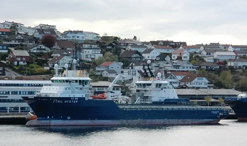 STRIL MYSTER Offshore Vessel IMO 9243370 photo 2