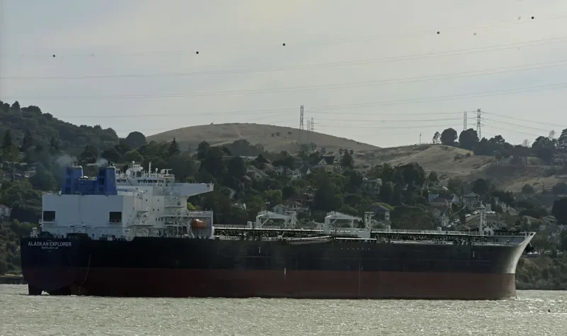 ALASKAN EXPLORER Tanker IMO 9244661 photo 6