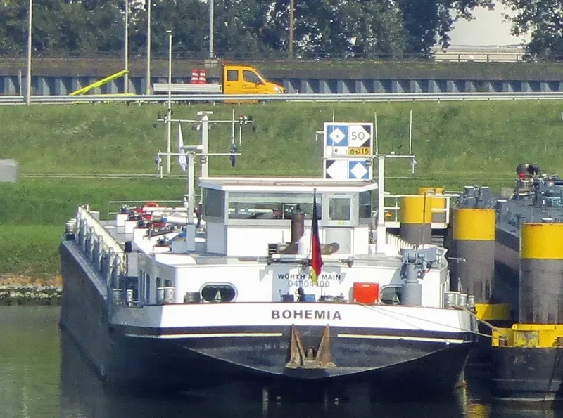 BOHEMIA Tanker IMO 9245366 photo 2