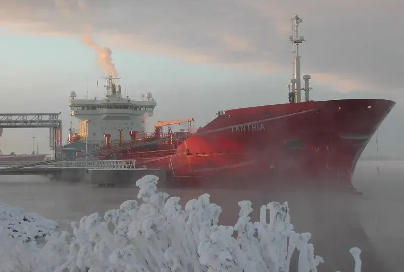 XANTHIA Tanker IMO 9246152 photo 7