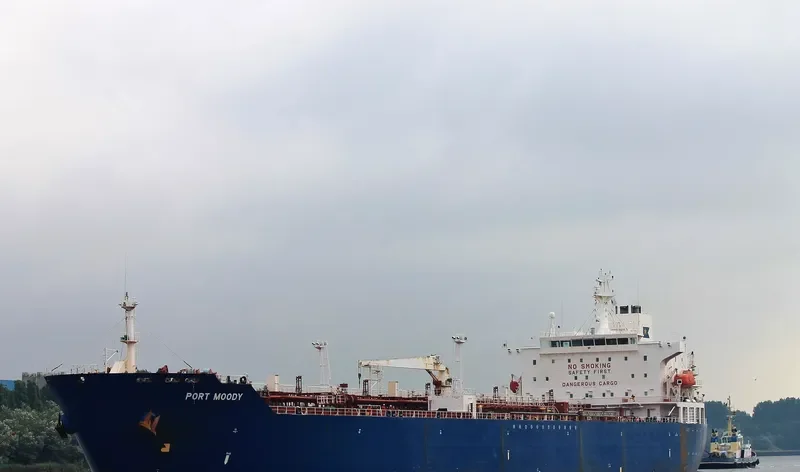 GREEN LAND Tanker IMO 9246449 photo 5