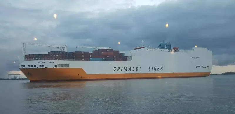 GRANDE FRANCIA Ro-Ro IMO 9246592 photo 4