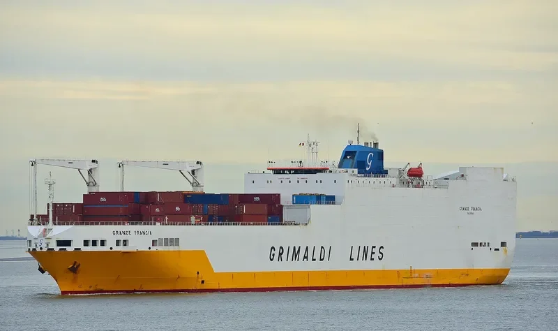 GRANDE FRANCIA Ro-Ro IMO 9246592 photo 8