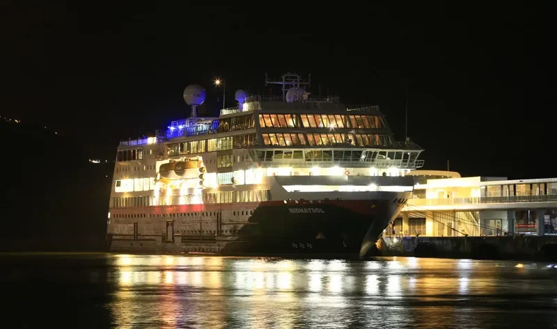 MAUD Passenger Ship IMO 9247728 photo 10