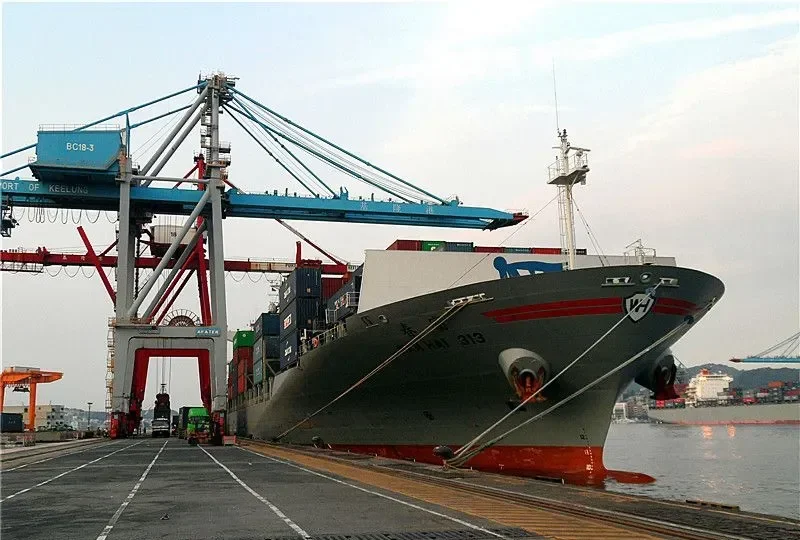 WAN HAI 313 Container Ship IMO 9248708 photo 8