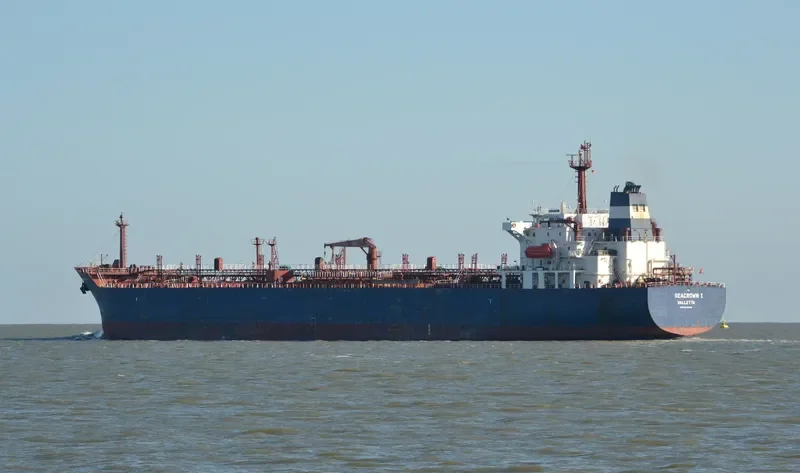 SEACROWN I Tanker IMO 9248801 photo 6