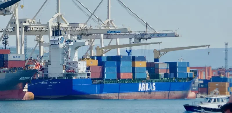 MEHMET KAHVECI A Container Ship IMO 9248916 photo 4