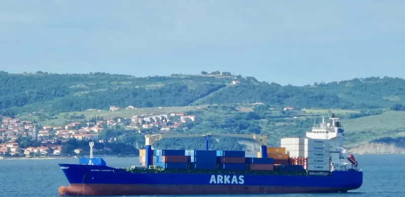 MEHMET KAHVECI A Container Ship IMO 9248916 photo 6