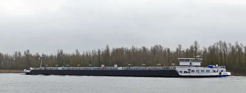 CAYENNE Tanker IMO 9249051 photo 6