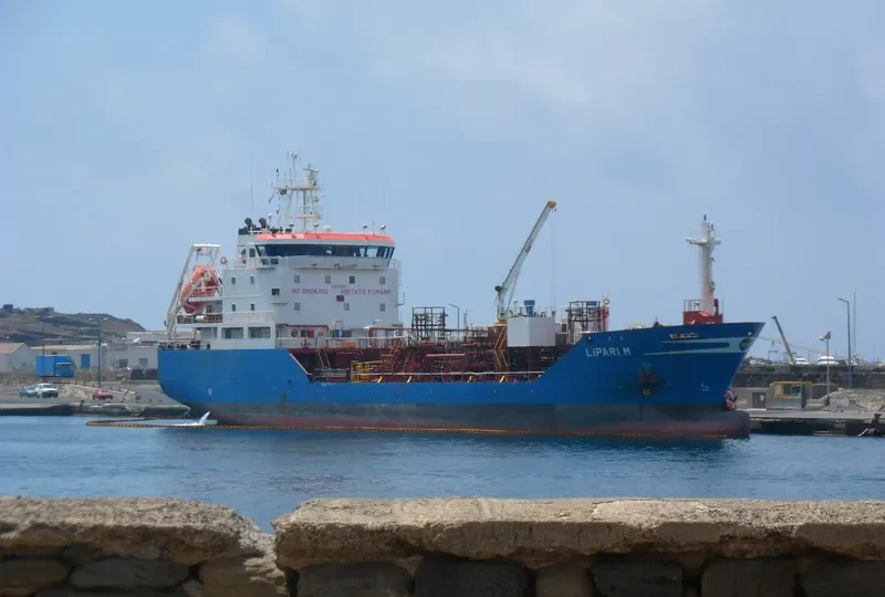 IPARI M Tanker IMO 9250074 photo 7