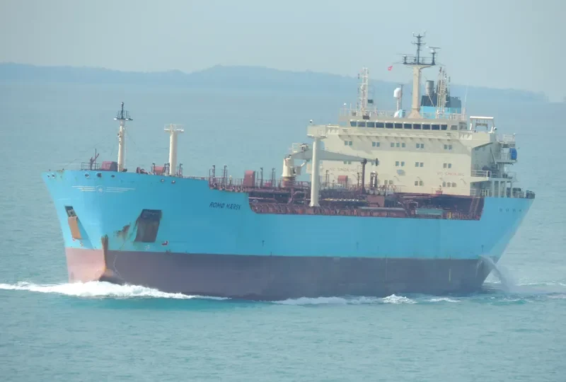 ROMOE MAERSK Tanker IMO 9251406 photo 3