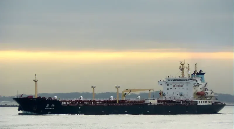 CHANG CHI Tanker IMO 9251432 photo 5