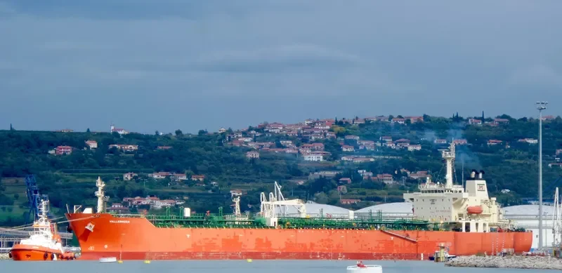 VALLERMOSA Tanker IMO 9251559 photo 8