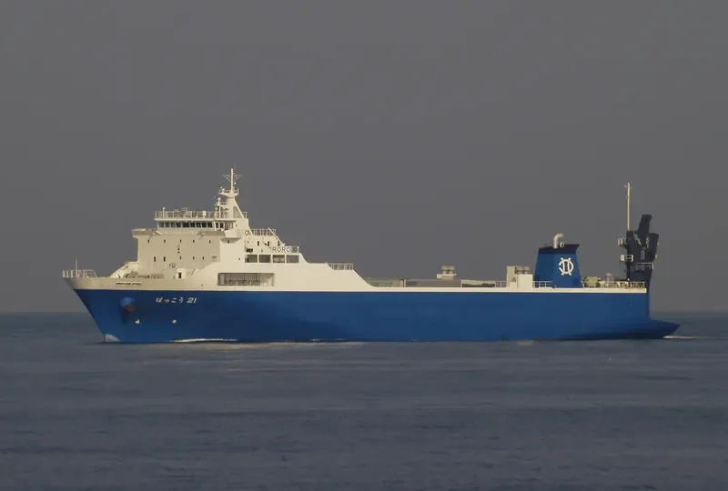 INNOVATOR Ro-Ro IMO 9251731 photo 4