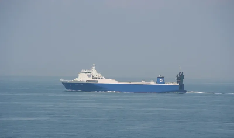 INNOVATOR Ro-Ro IMO 9251731 photo 6