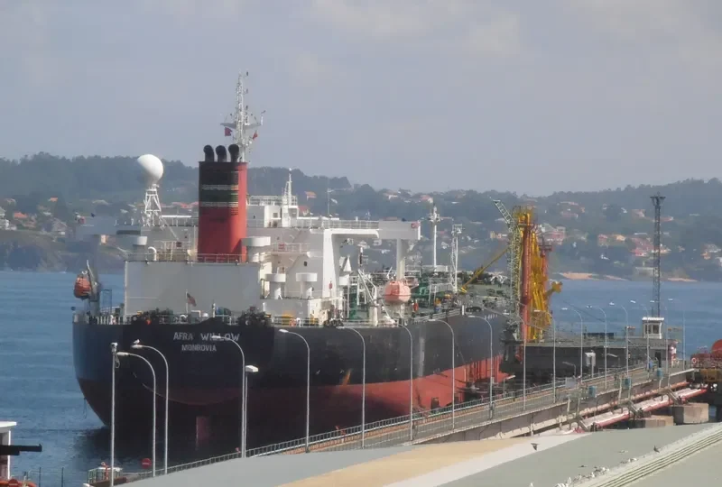 AFRA WILLOW Tanker IMO 9251822 photo 4