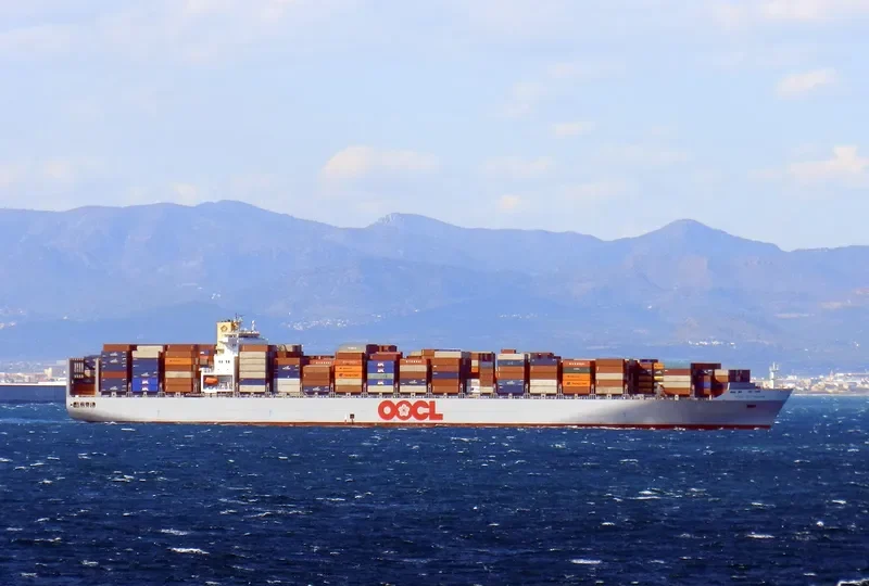 OOCL ROTTERDAM Container Ship IMO 9251999 photo 2