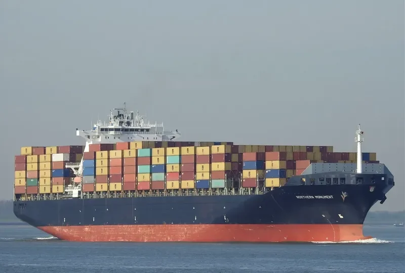 NORTHERN MONUMENT Container Ship IMO 9252577 photo 2