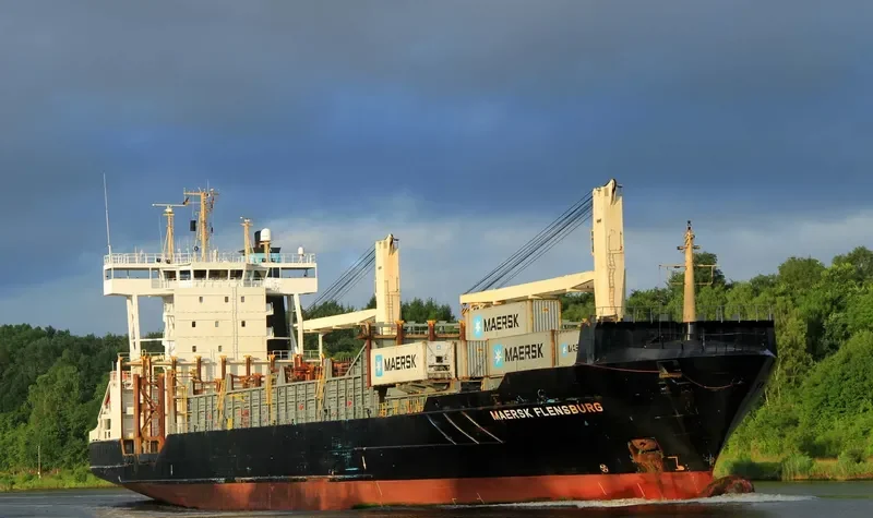 FLENSBURG Container Ship IMO 9252773 photo 5
