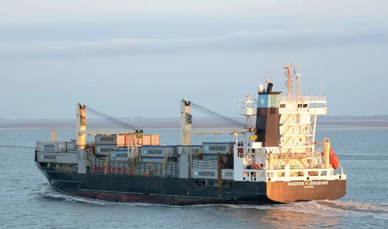 FLENSBURG Container Ship IMO 9252773 photo 9