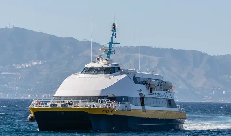 VITTORIA M Passenger Ship IMO 9252917 photo 8