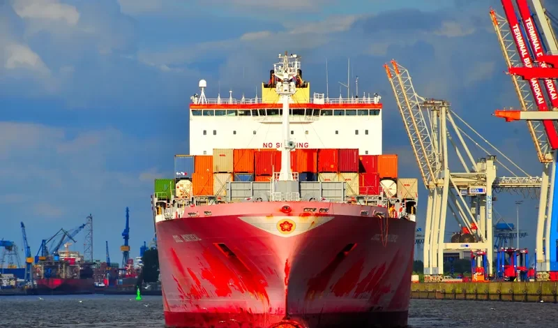 OOCL MONTREAL Container Ship IMO 9253739