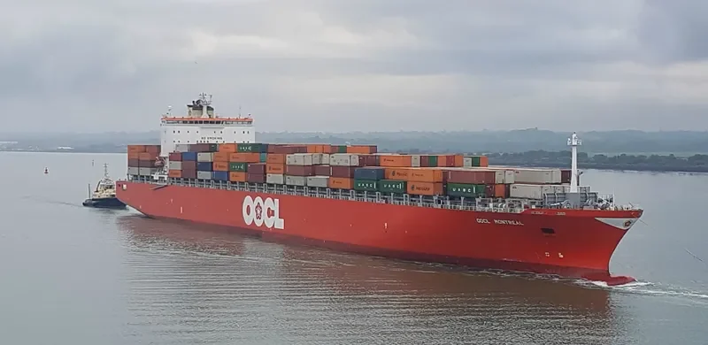 OOCL MONTREAL Container Ship IMO 9253739 photo 4