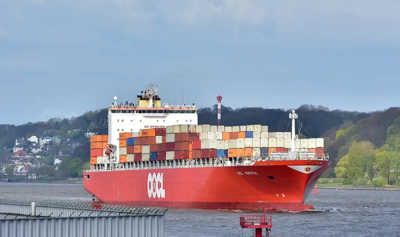 OOCL MONTREAL Container Ship IMO 9253739 photo 6